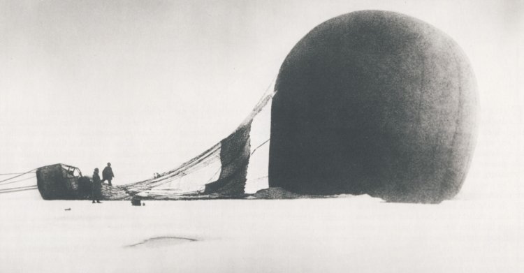 11 июля 1897 года была предпринята попытка исследовать Арктику на воздушном шаре.  