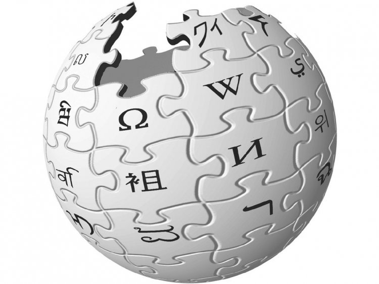 24 мая 2001 года появилась первая статья русской Википедии