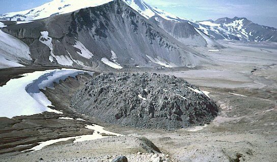 6 июня 1912 года  произошло извержение вулкана Новарупта на Аляске 