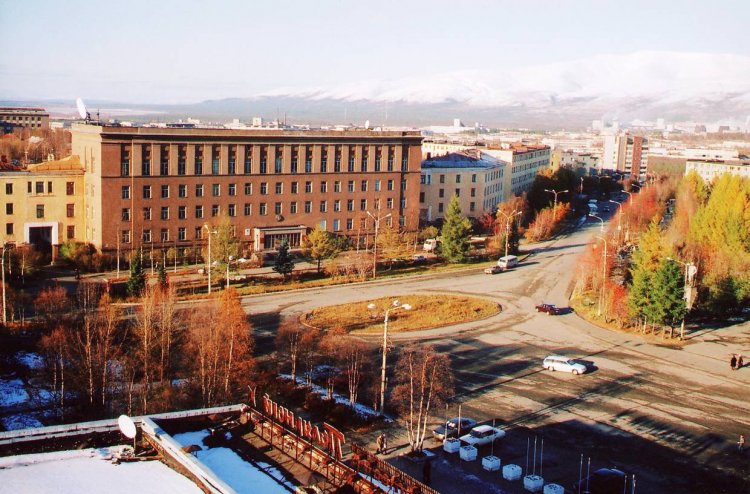 Kola Science Center of the Russian Academy of Sciences, Apatity. Photo by S. Khitrov. Source: http://lexicon.dobrohot.org
