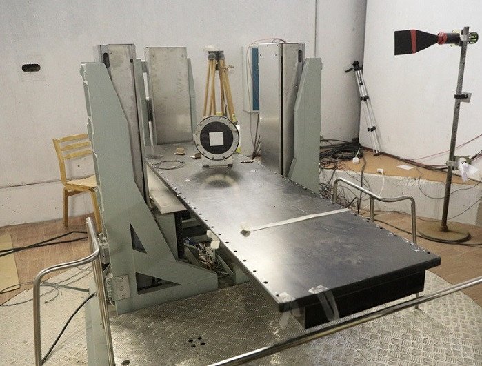 The prototype of 6-coordinate worktable for positioning the patients at the experimental Center for Ion-Beam Therapy. 