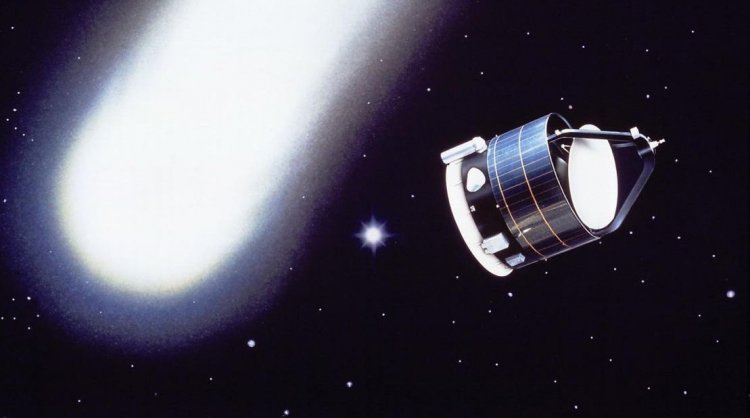 2 июля 1985 года запущен спутник «Джотто» для встречи с кометой Галлея