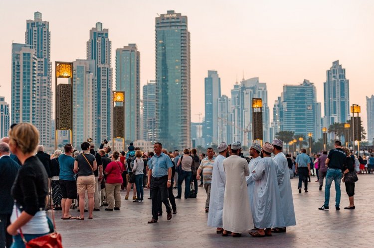 Dubai, UAE. The average temperature here is 40 to 50 degrees Celsius. Photo: https://pixabay.com/ru/