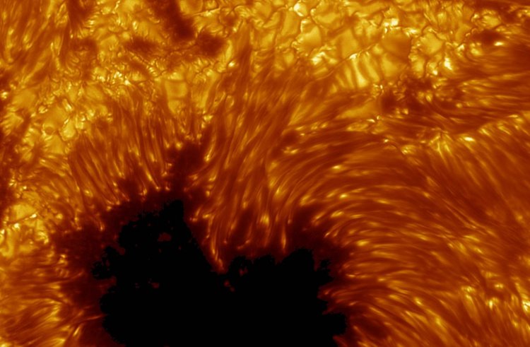 One of the best sunspot images, obtained by the Swedish solar telescope on Tenerife in the Canary Islands. Image source: European Southern Observatory