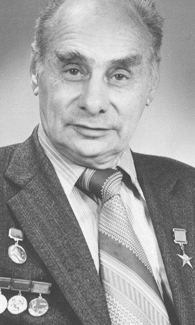 В 1913 году родился русский физик Георгий Флёров