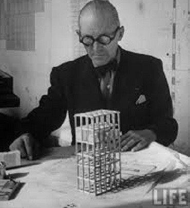 6 октября 1887 года родился архитектор Ле Корбюзье