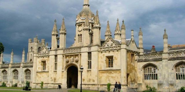 В 1920 году Кембриджский университет отказывается принимать женщин в студенты