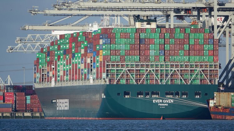 The container ship Evergiven