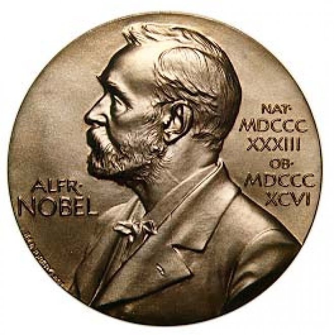 В 1901 году впервые вручены Нобелевские премии